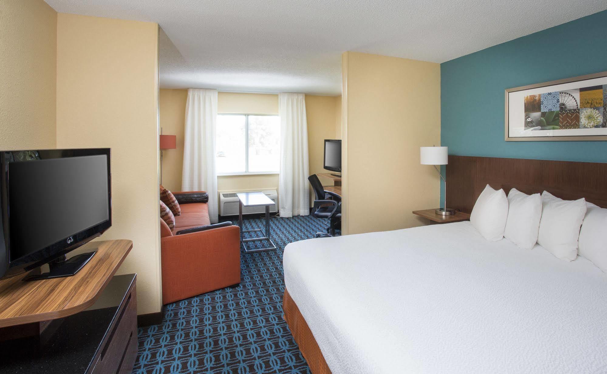 Hotel Fairfield & By Marriott Terre Haute